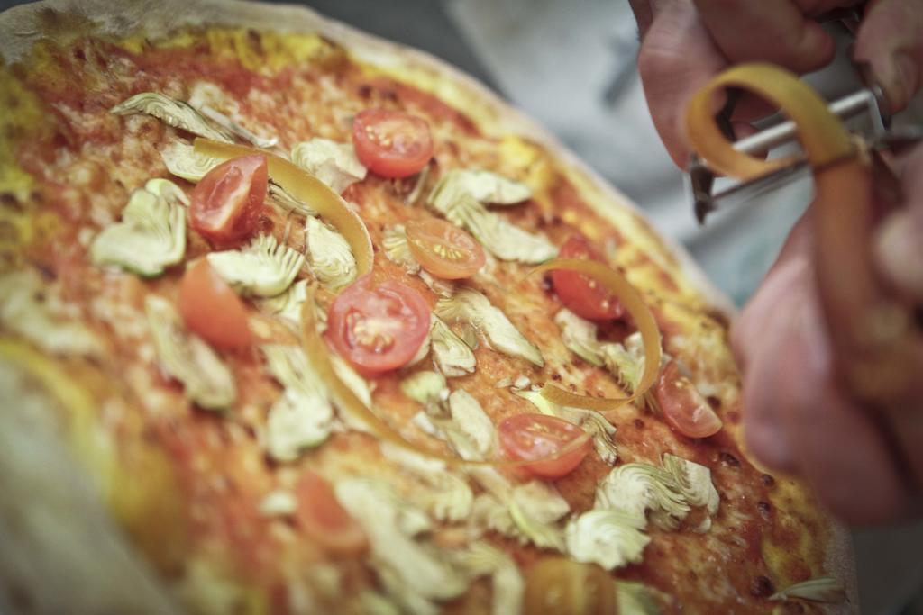 Abas Ristorante Pizzeria Affittacamere Ales Exteriér fotografie