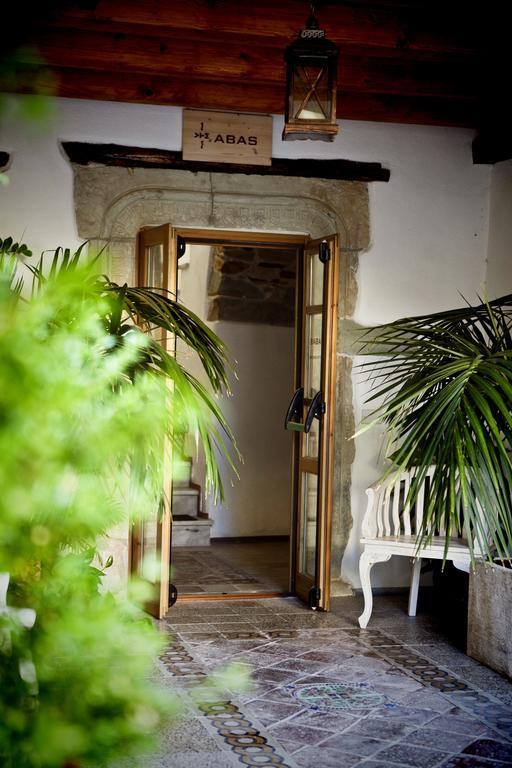 Abas Ristorante Pizzeria Affittacamere Ales Exteriér fotografie